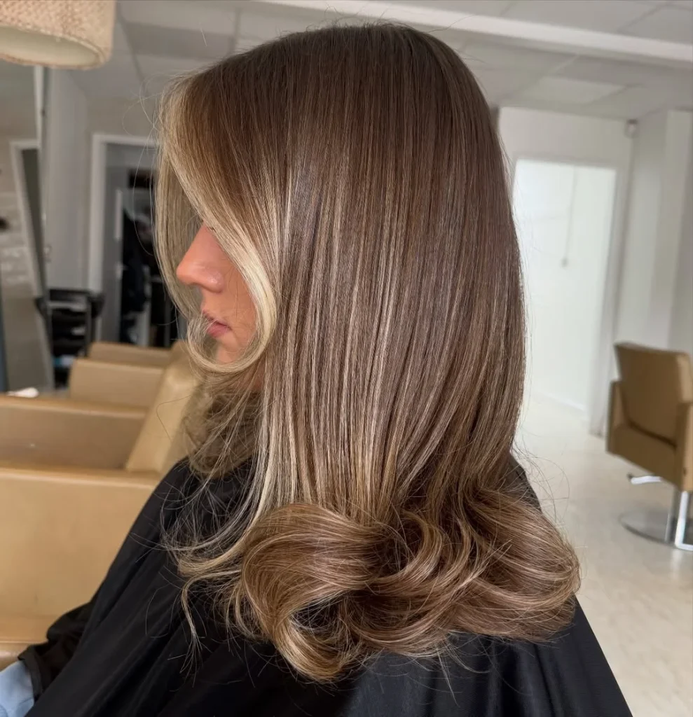 Angled Summer Haircut for Round Face 2026: The Most Flattering Cuts to Try This Season