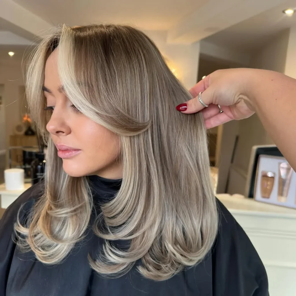 Angled Summer Haircut for Round Face 2026: The Most Flattering Cuts to Try This Season