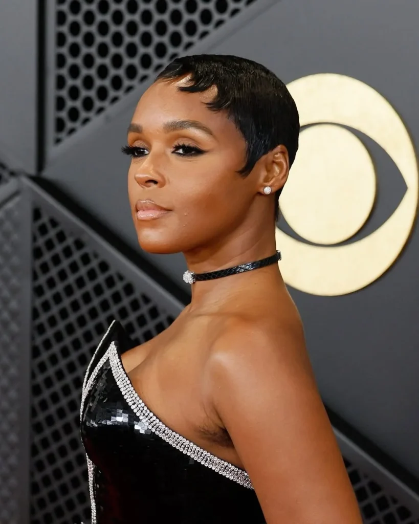 Angled Summer Haircut for Round Face 2026: The Most Flattering Cuts to Try Now