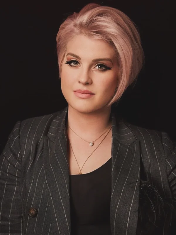 Angled Summer Haircut for Round Face 2026: The Most Flattering Cuts to Try This Season