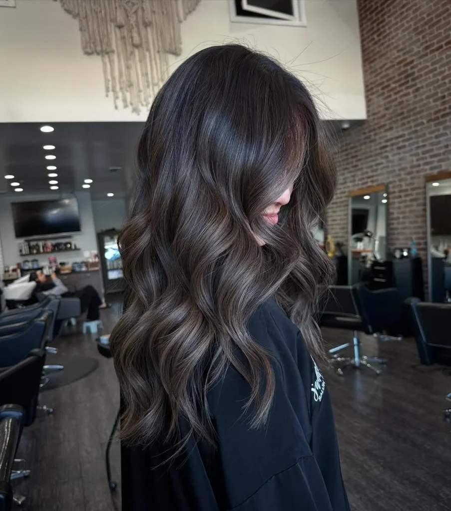 Ashy Summer Mushroom Brown Hair Color 2026: The Cool Brunette Trend Everyone’s Saving