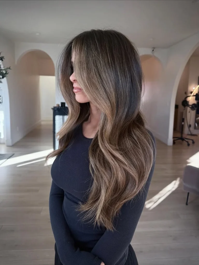 Ashy Summer Mushroom Brown Hair Color 2026: The Cool Brunette Trend Everyone’s Saving