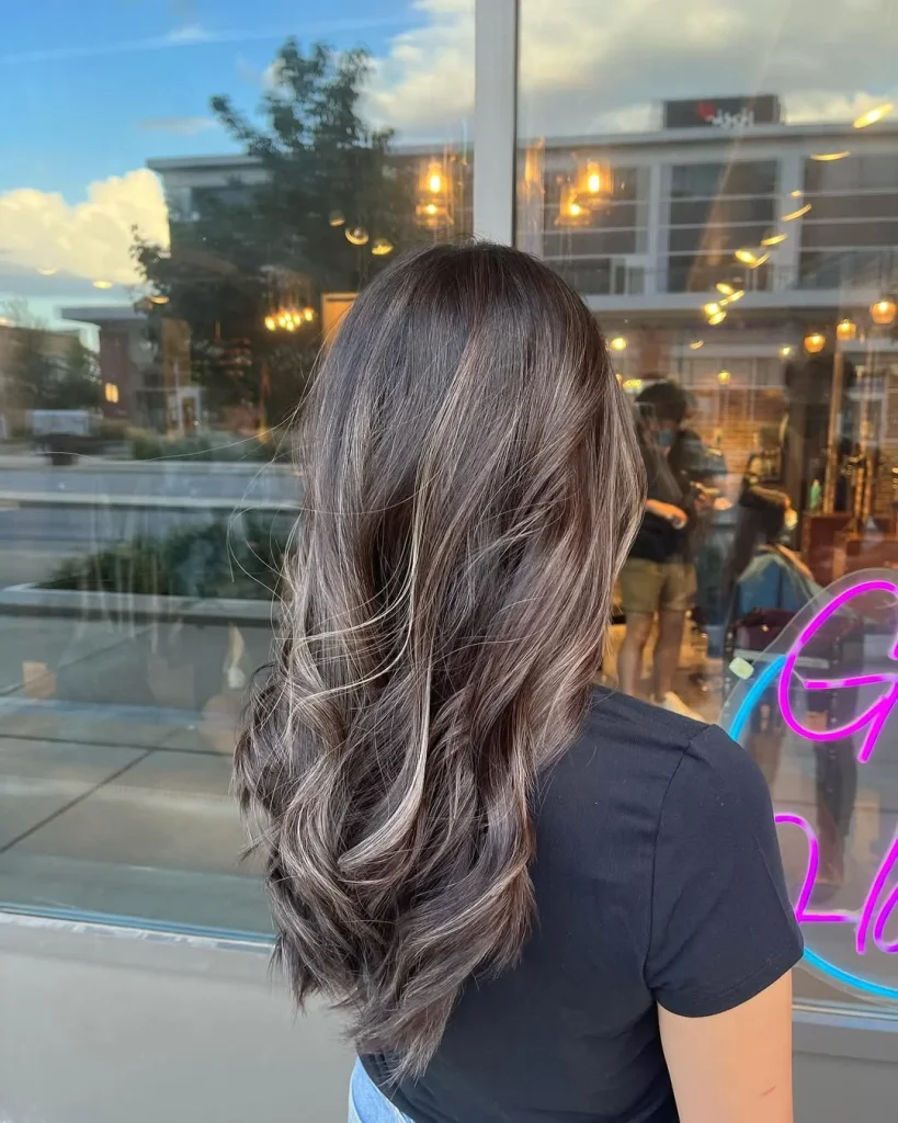 Ashy Summer Mushroom Brown Hair Color 2026: The Cool Brunette Trend Everyone’s Saving