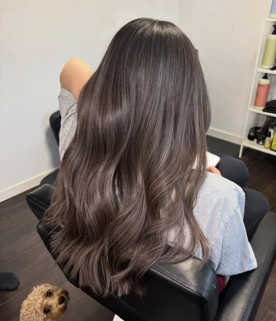 Ashy Summer Mushroom Brown Hair Color 2026: The Cool Brunette Trend Everyone’s Saving