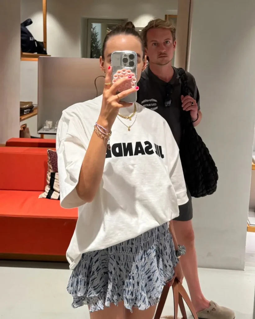 Cool Summer Streetwear 2026: Effortless Cool Girl Outfit Ideas