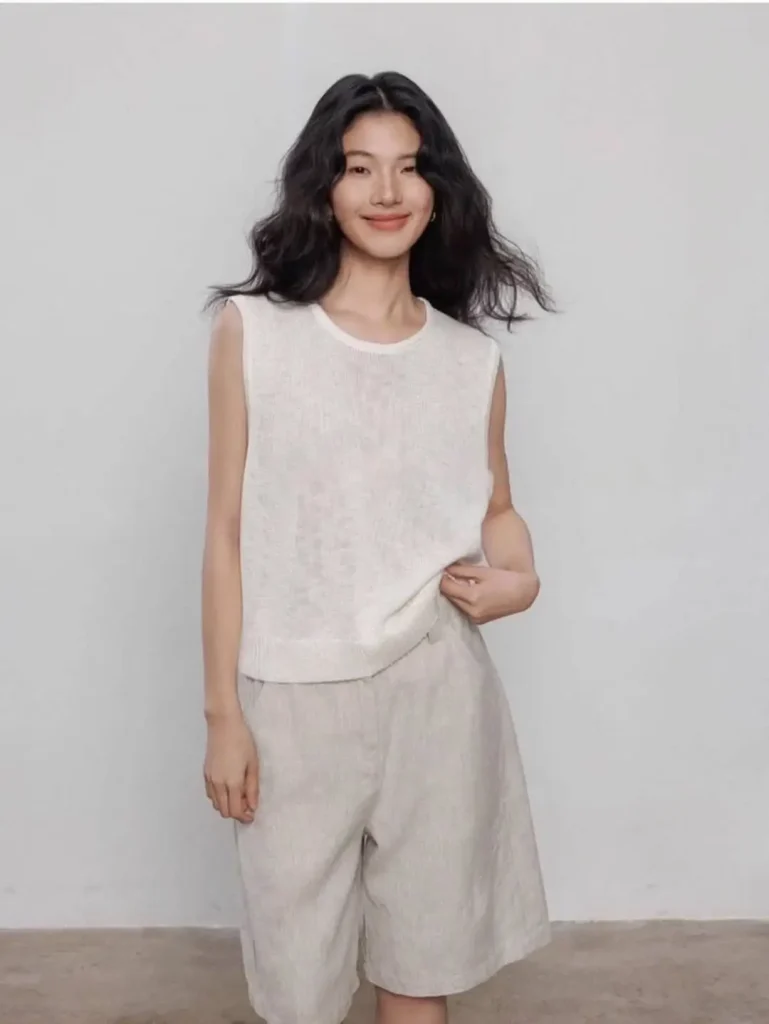 Summer Sleeveless Tops 2026: Effortless Outfit Ideas You’ll Actually Want to Wear