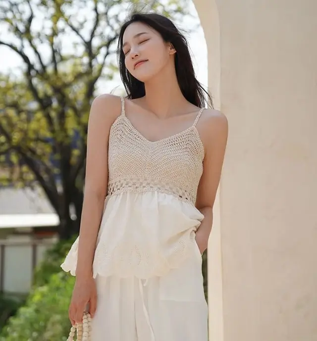 Summer Sleeveless Tops 2026: Effortless Outfit Ideas You’ll Actually Want to Wear