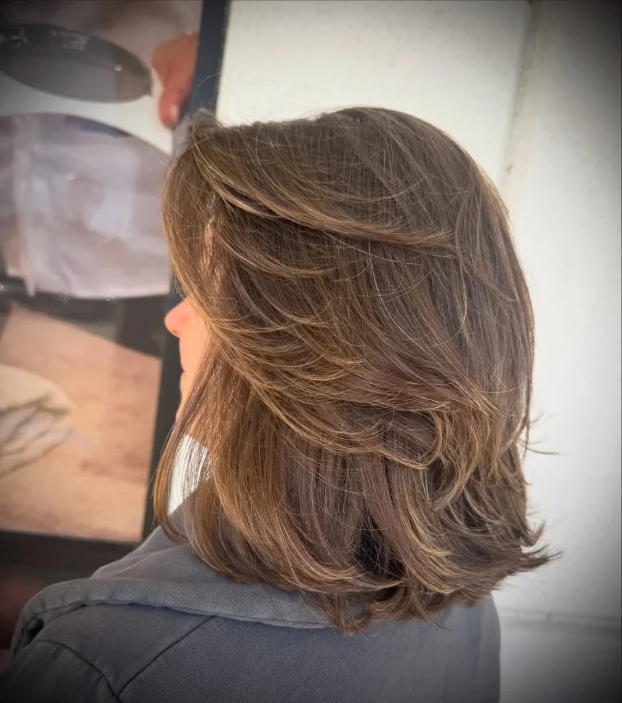 Fresh Summer Haircuts for Medium Hair 2026: Trendy Layers, Soft Waves & Chic Blowouts