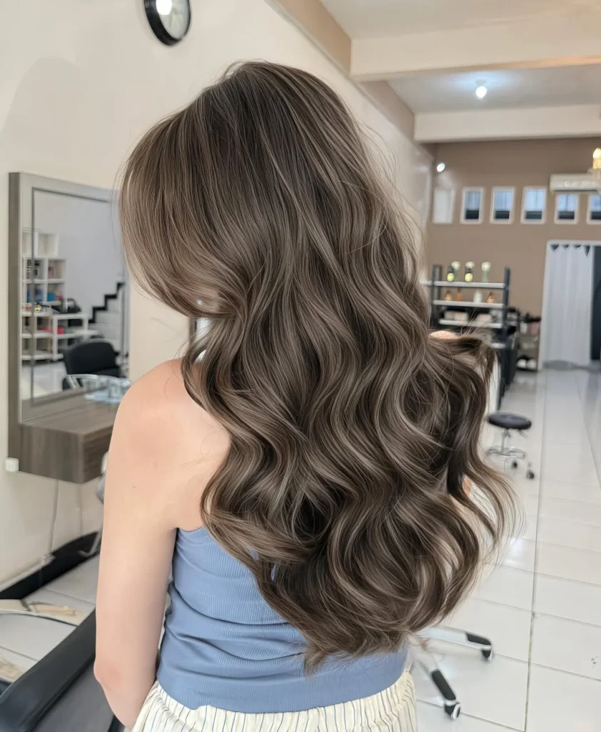 Fresh Summer Haircuts for Medium Hair 2026: Trendy Layers, Soft Waves & Chic Blowouts