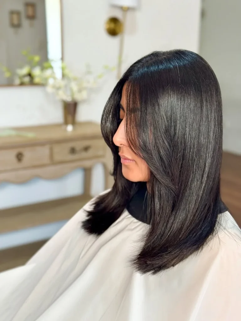 Fresh Summer Haircuts for Medium Hair 2026: Trendy Layers, Soft Waves & Chic Blowouts
