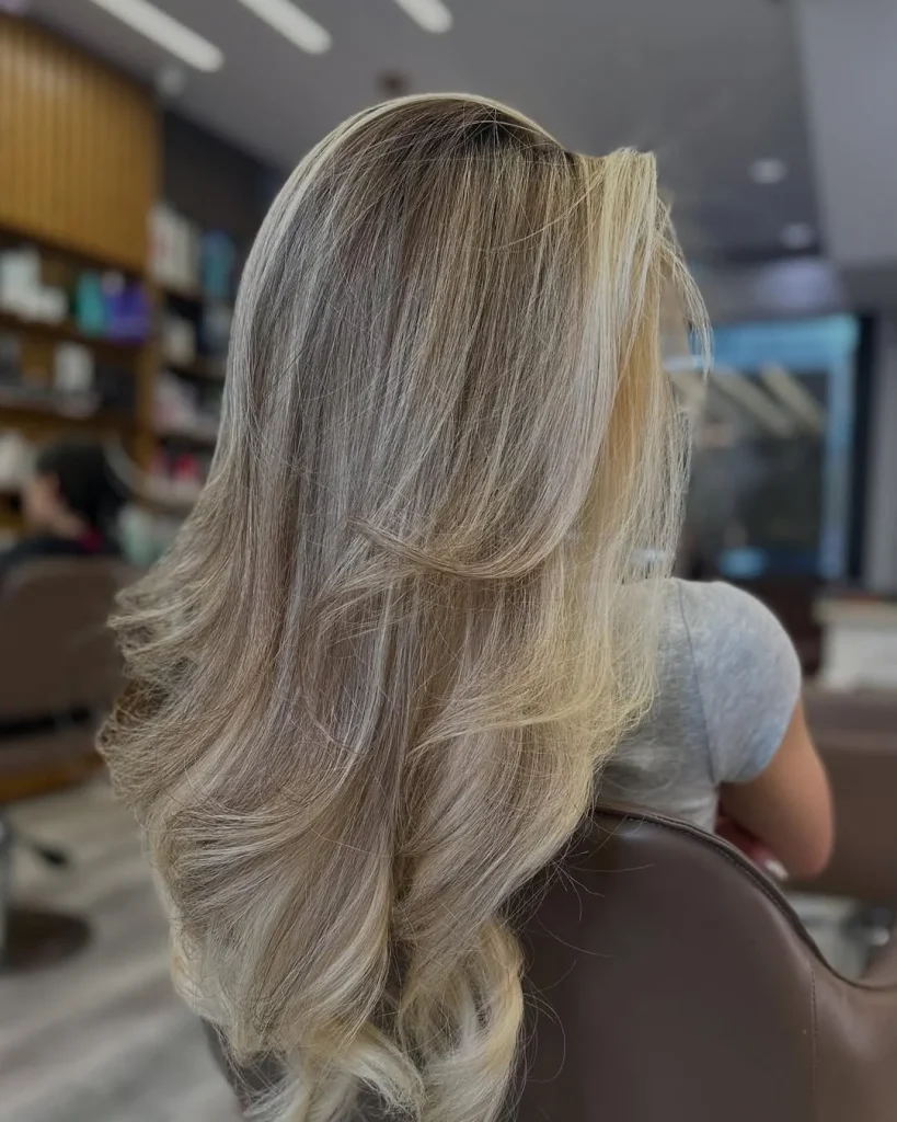 Glossy Summer Honey Blonde Hair Color 2026 That Looks Expensive and Effortless