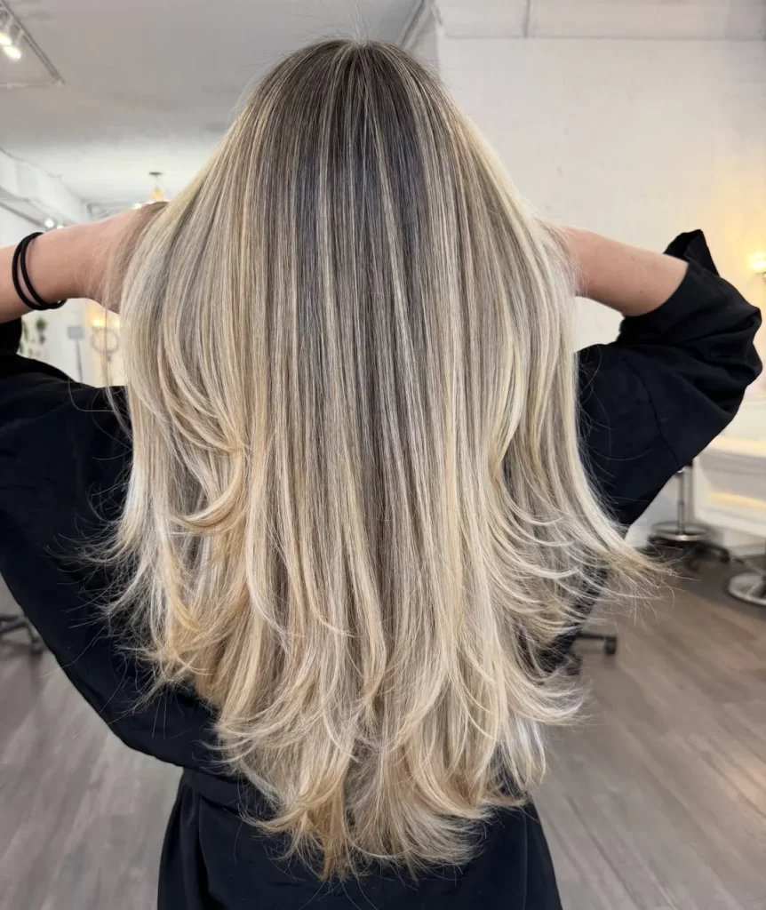Glossy Summer Honey Blonde Hair Color 2026 That Looks Expensive and Effortless