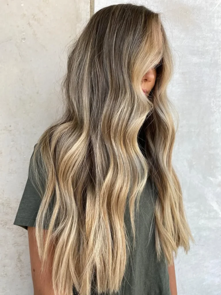 Glossy Summer Honey Blonde Hair Color 2026 That Looks Expensive and Effortless