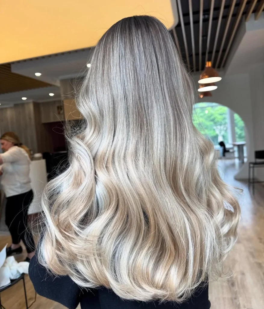 Glossy Summer Honey Blonde Hair Color 2026 That Looks Expensive and Effortless