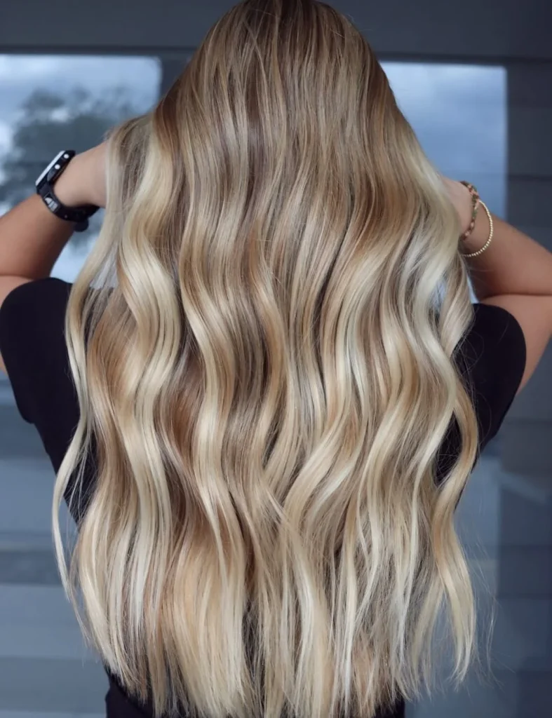 Glossy Summer Honey Blonde Hair Color 2026 That Looks Expensive and Effortless