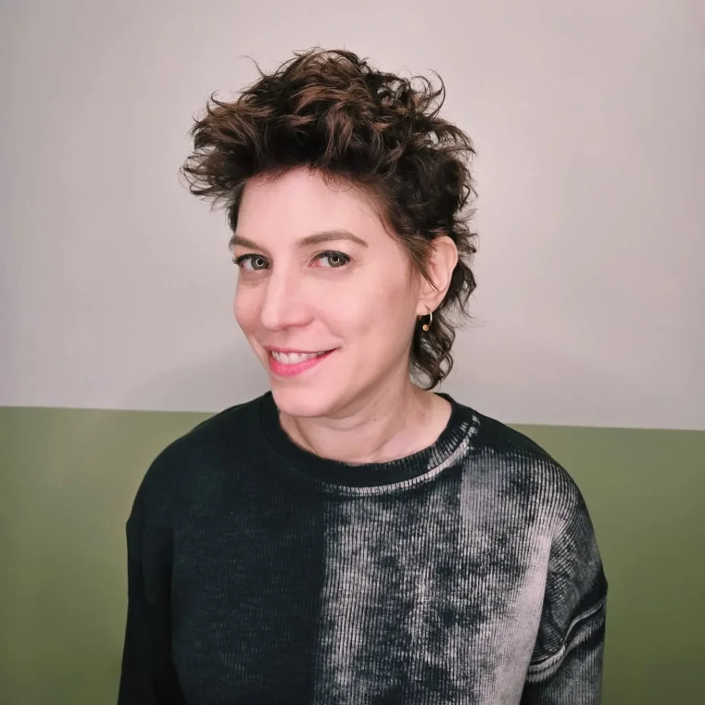 Layered Summer Shag Hairstyle 2026 Ideas That Feel Cool, Textured, and Effortless