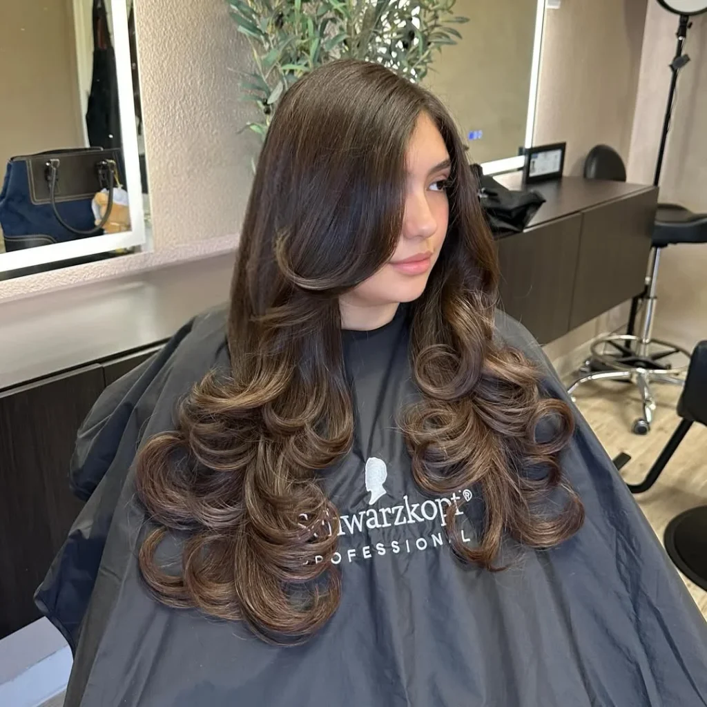 Long Summer Haircut for Round Face 2026: Trendy Layered Styles You’ll Want This Season