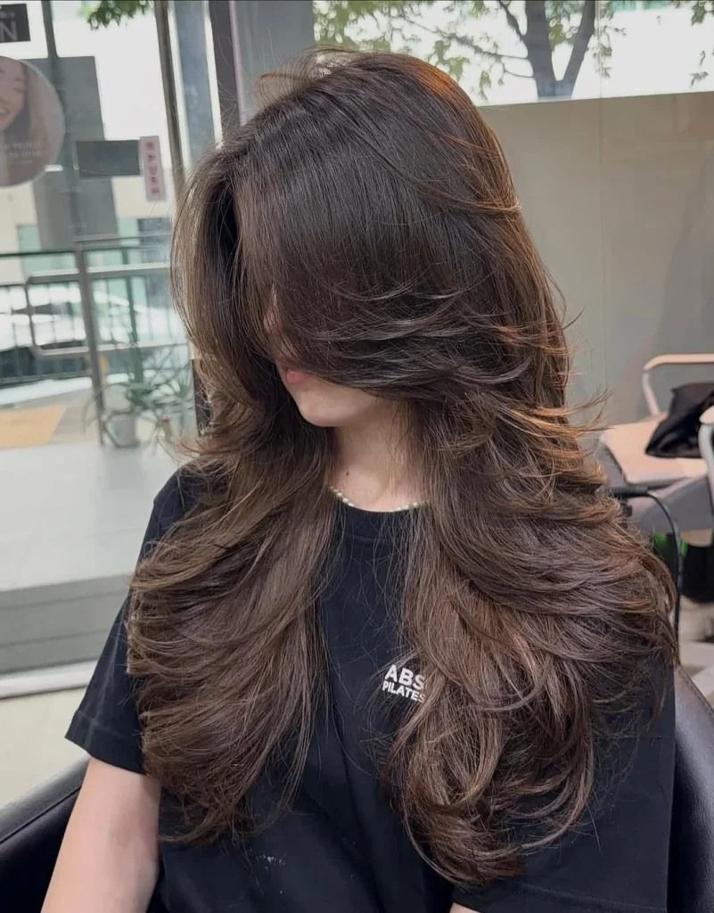 Long Summer Haircut for Round Face 2026: Trendy Layered Styles You’ll Want This Season