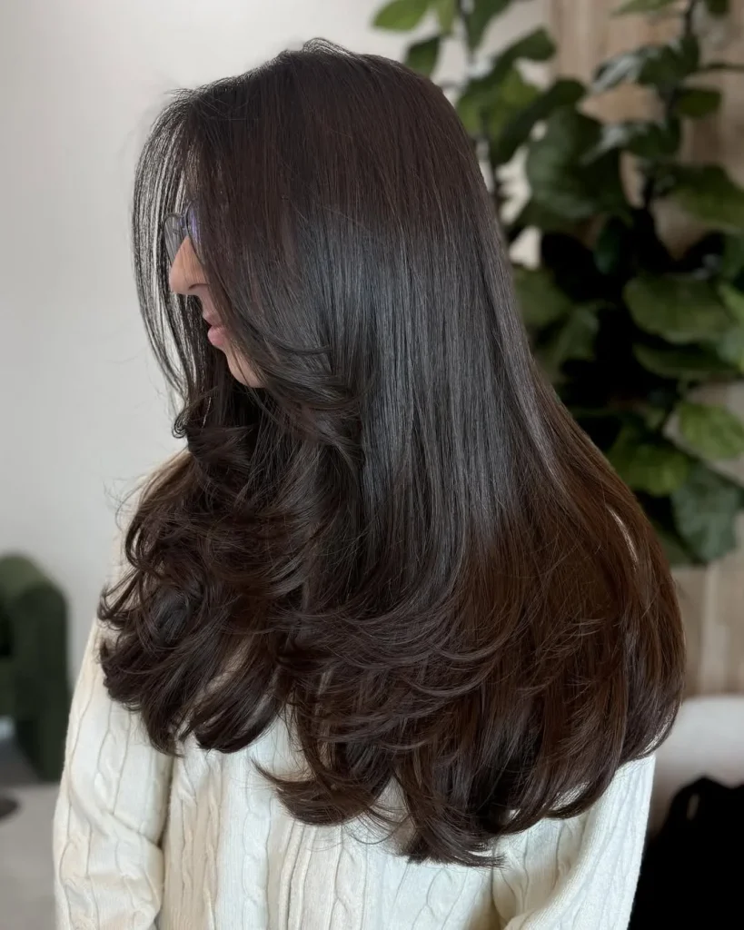 Long Summer Haircut for Round Face 2026: Trendy Layered Styles You’ll Want This Season