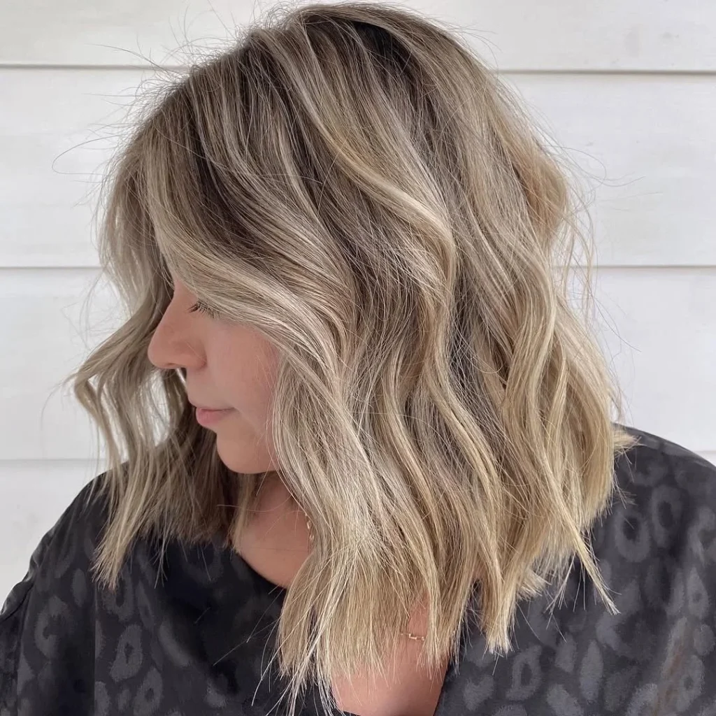 Pretty Summer Champagne Honey Blonde Hair Color Ideas for 2026