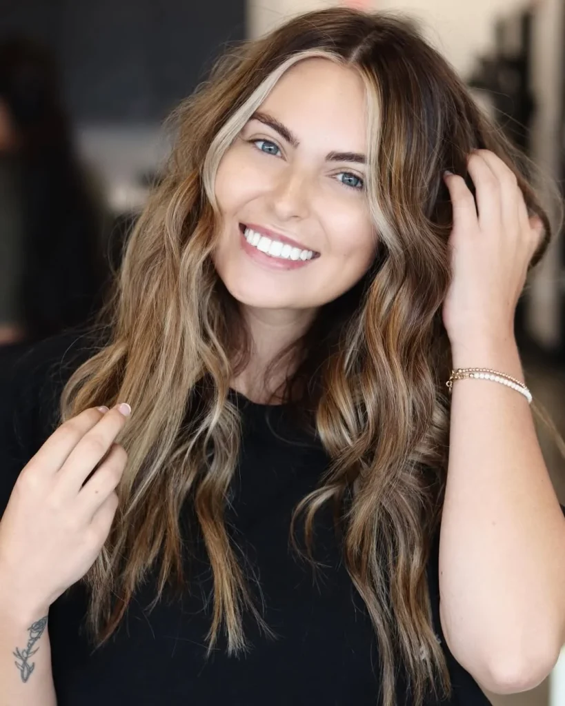 Pretty Summer Champagne Honey Blonde Hair Color Ideas for 2026