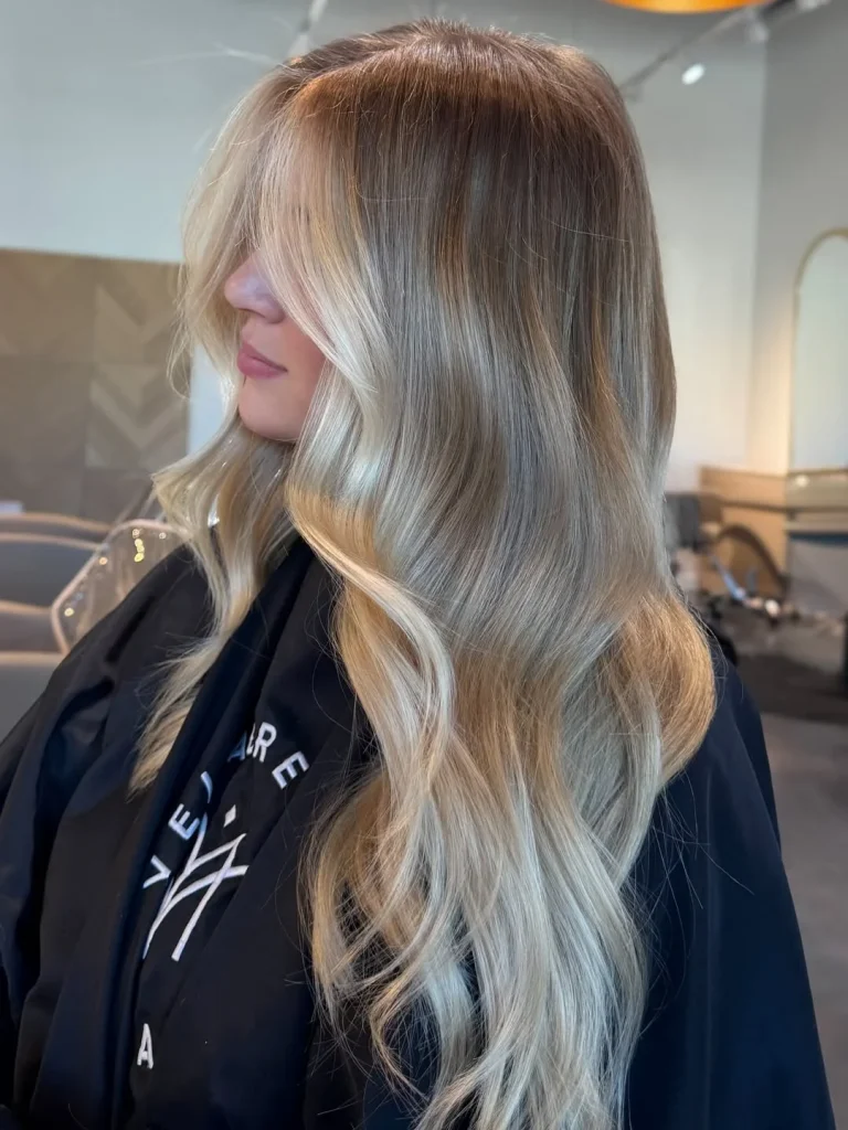 Pretty Summer Champagne Honey Blonde Hair Color Ideas for 2026