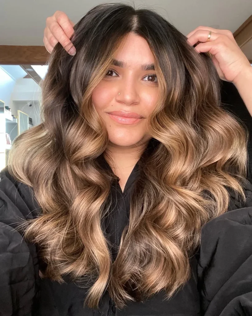 Pretty Summer Champagne Honey Blonde Hair Color Ideas for 2026