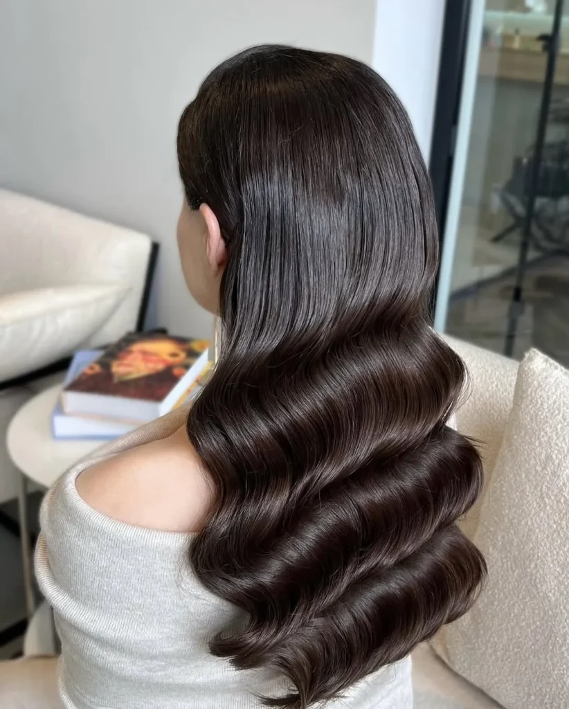 Salon Summer Wavy Hairstyle 2026 Ideas That Make Hair Look Effortlessly Expensive