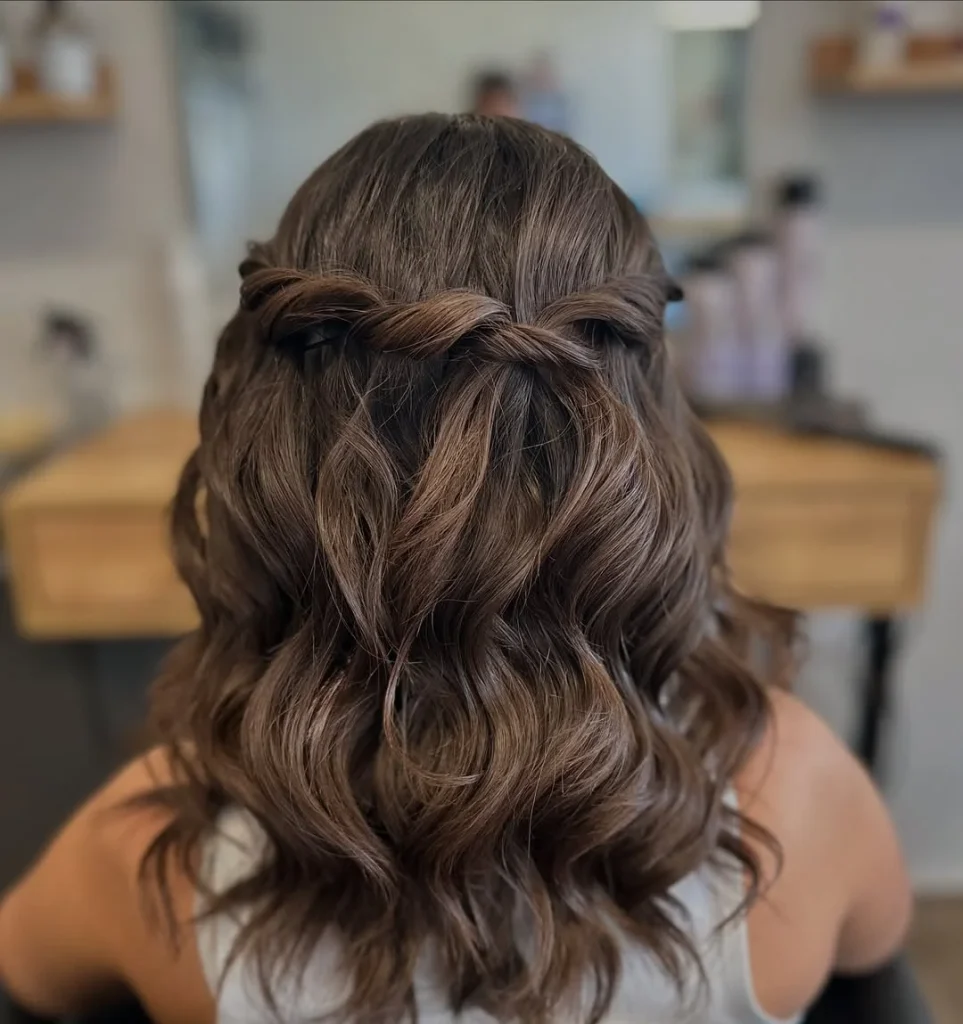 Salon Summer Wavy Hairstyle 2026 Ideas That Make Hair Look Effortlessly Expensive