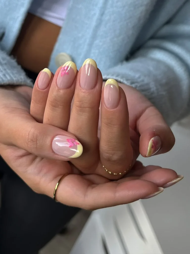 Summer French Tip Nails 2026:  Chic Ideas for Almond, Square & Colourful Nails
