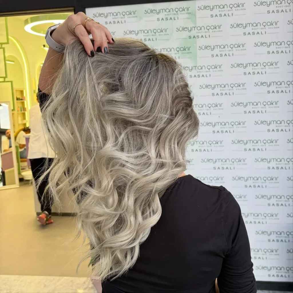 Sun-Dipped Summer Ombre Hair Color 2026: Trendy Ideas for a Soft, Natural Glow