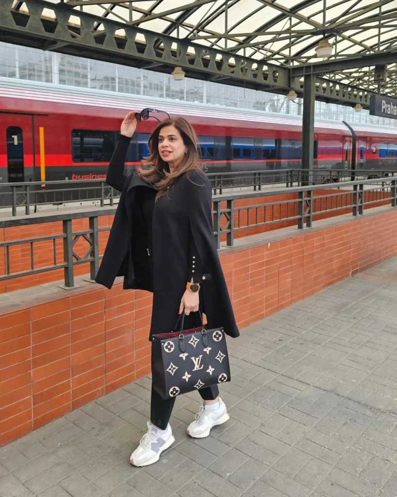 Comfortable Fall Travel Outfits 2026: Chic and Cozy Airport Looks for Every Trip