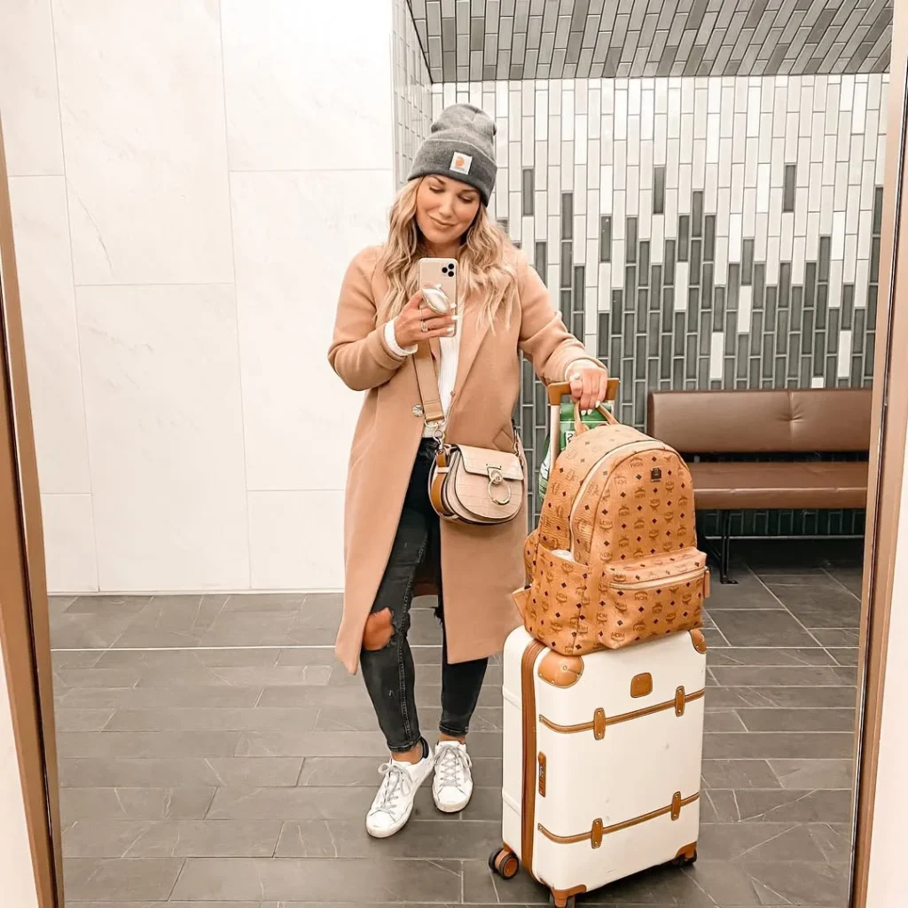 Comfortable Fall Travel Outfits 2026: Chic and Cozy Airport Looks for Every Trip