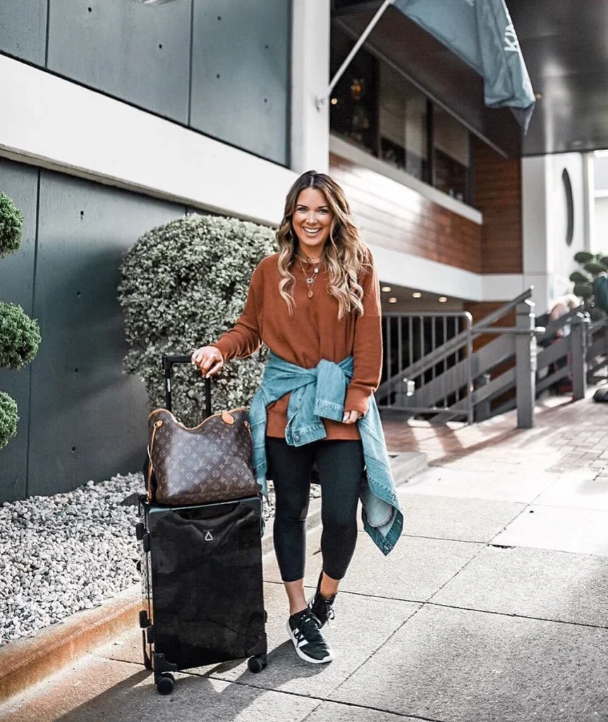 Comfortable Fall Travel Outfits 2026: Chic and Cozy Airport Looks for Every Trip