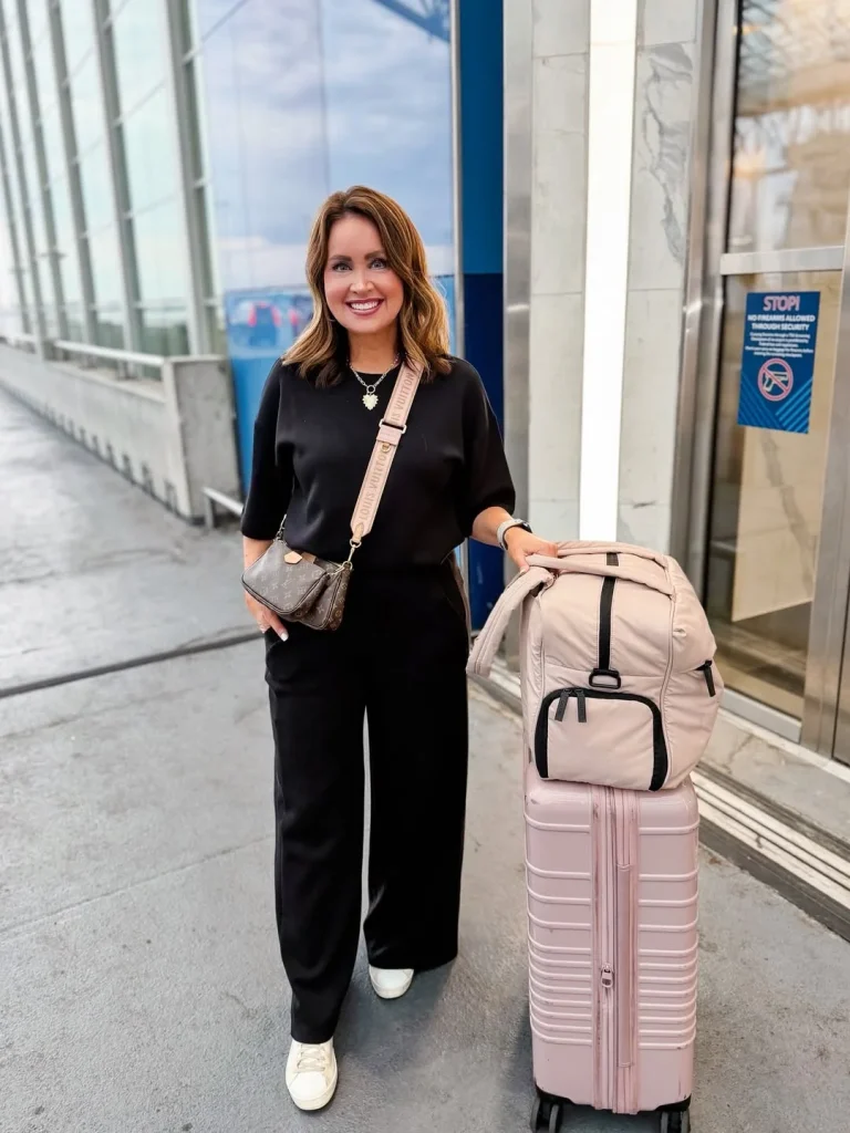 Comfortable Fall Travel Outfits 2026: Chic and Cozy Airport Looks for Every Trip