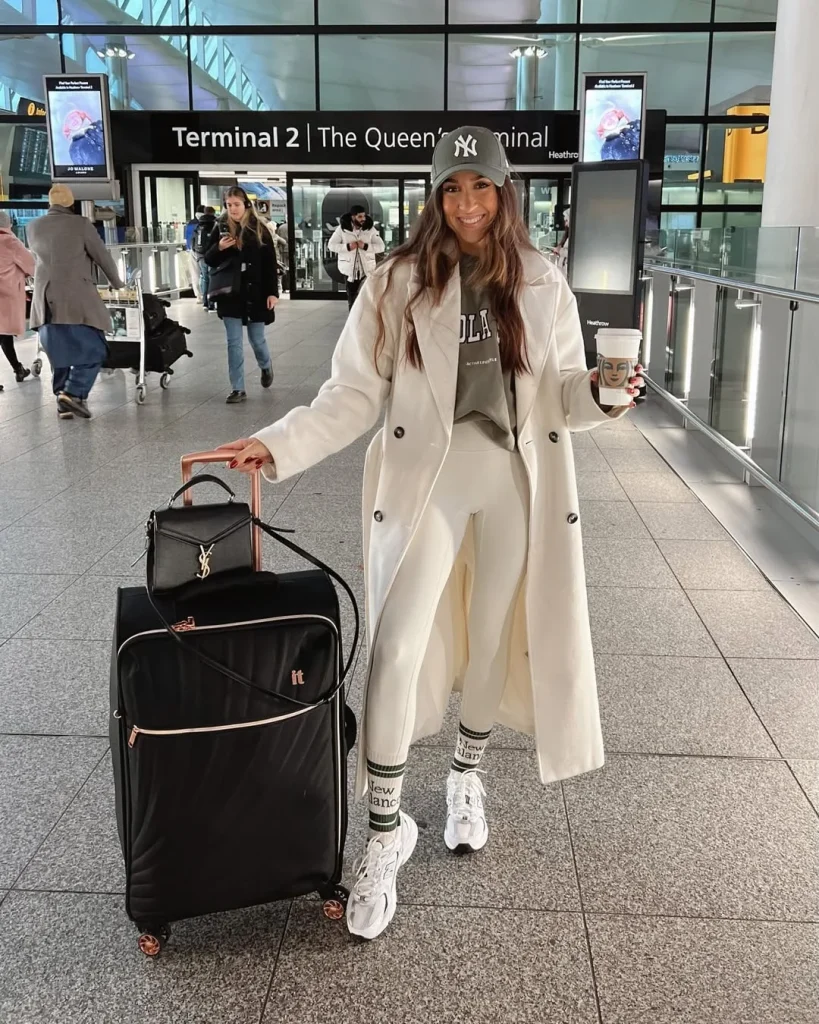 Comfortable Fall Travel Outfits 2026: Chic and Cozy Airport Looks for Every Trip