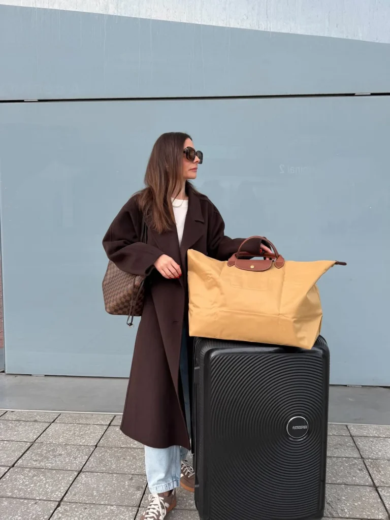 Comfortable Fall Travel Outfits 2026: Chic and Cozy Airport Looks for Every Trip