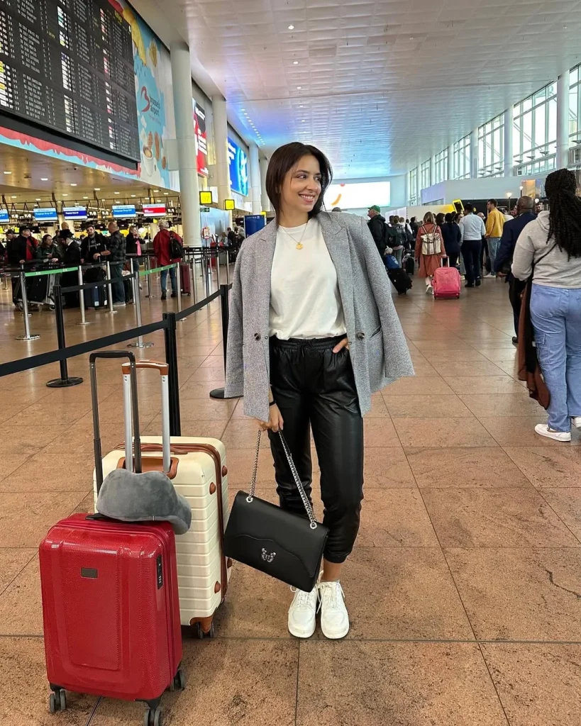 Comfortable Fall Travel Outfits 2026: Chic and Cozy Airport Looks for Every Trip