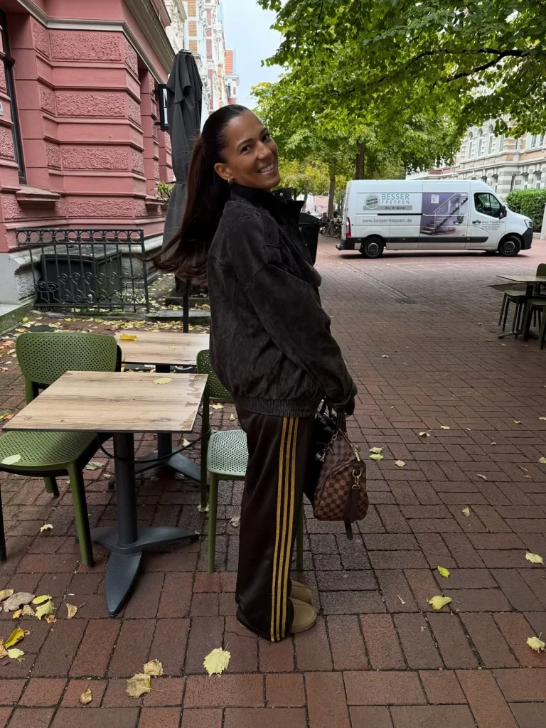 Comfy Mom Outfits Fall Aesthetic 2026: 24 Cozy & Chic Looks You'll Want to Wear Every Day