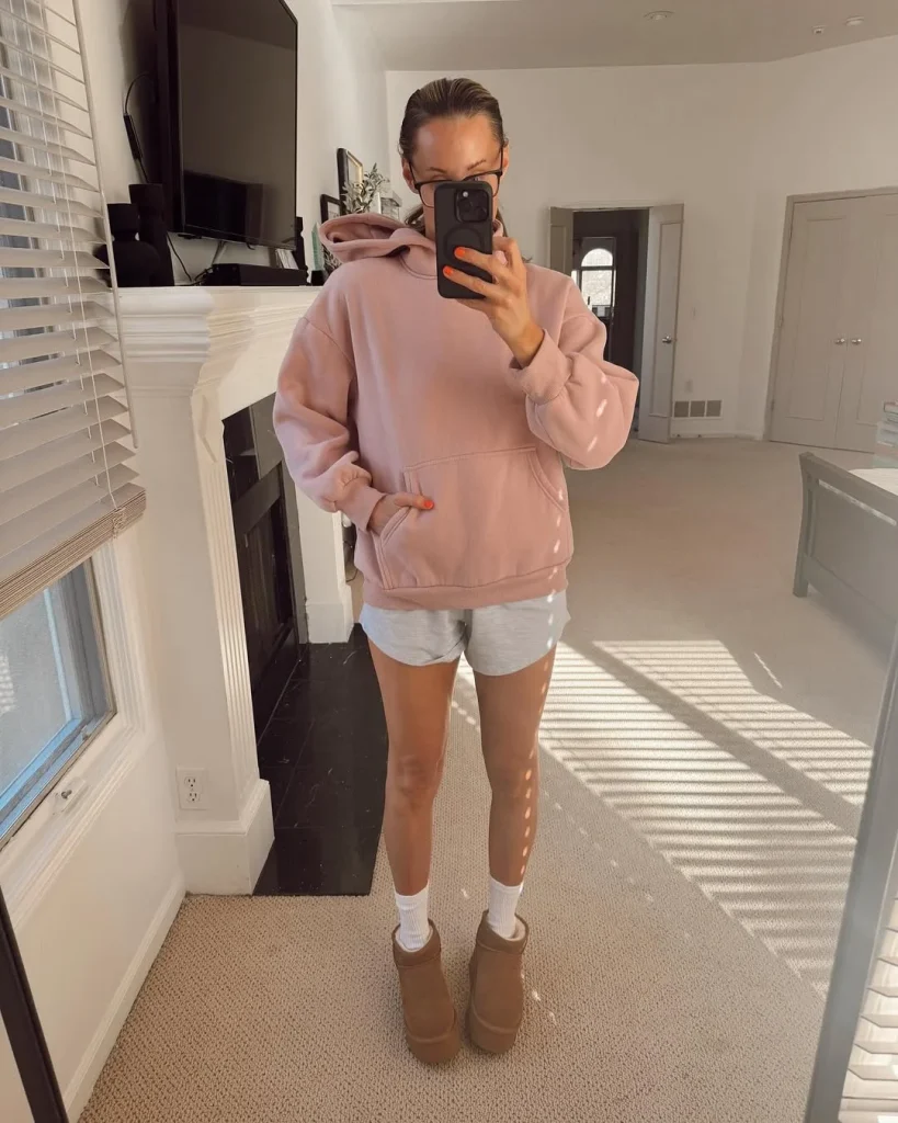 Comfy Mom Outfits Fall Aesthetic 2026: 24 Cozy & Chic Looks You'll Want to Wear Every Day