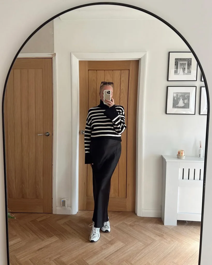 Comfy Pregnancy Outfits For Fall 2026: 25 Cozy & Chic Maternity Looks You'll Love