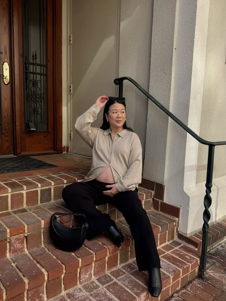 Comfy Pregnancy Outfits For Fall 2026: 25 Cozy & Chic Maternity Looks You'll Love