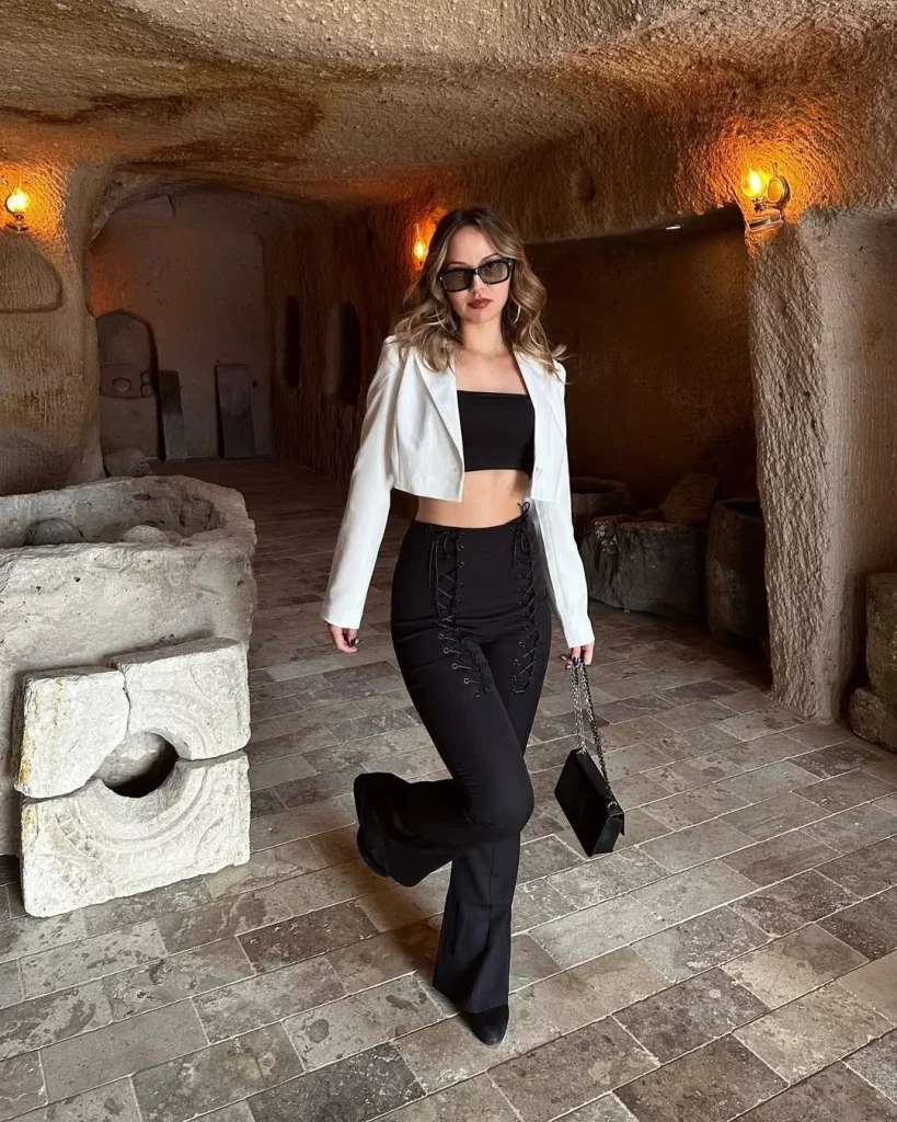 Early Fall Outfits Ideas 2026: 24 Chic and Casual Looks to Elevate Your Autumn Wardrobe