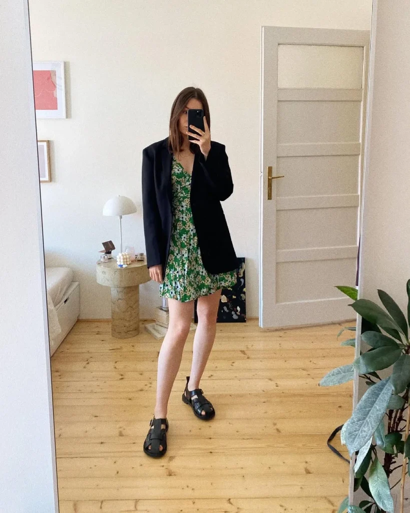 Early Summer Outfits 2026: Chic and Effortless Looks to Copy This Season