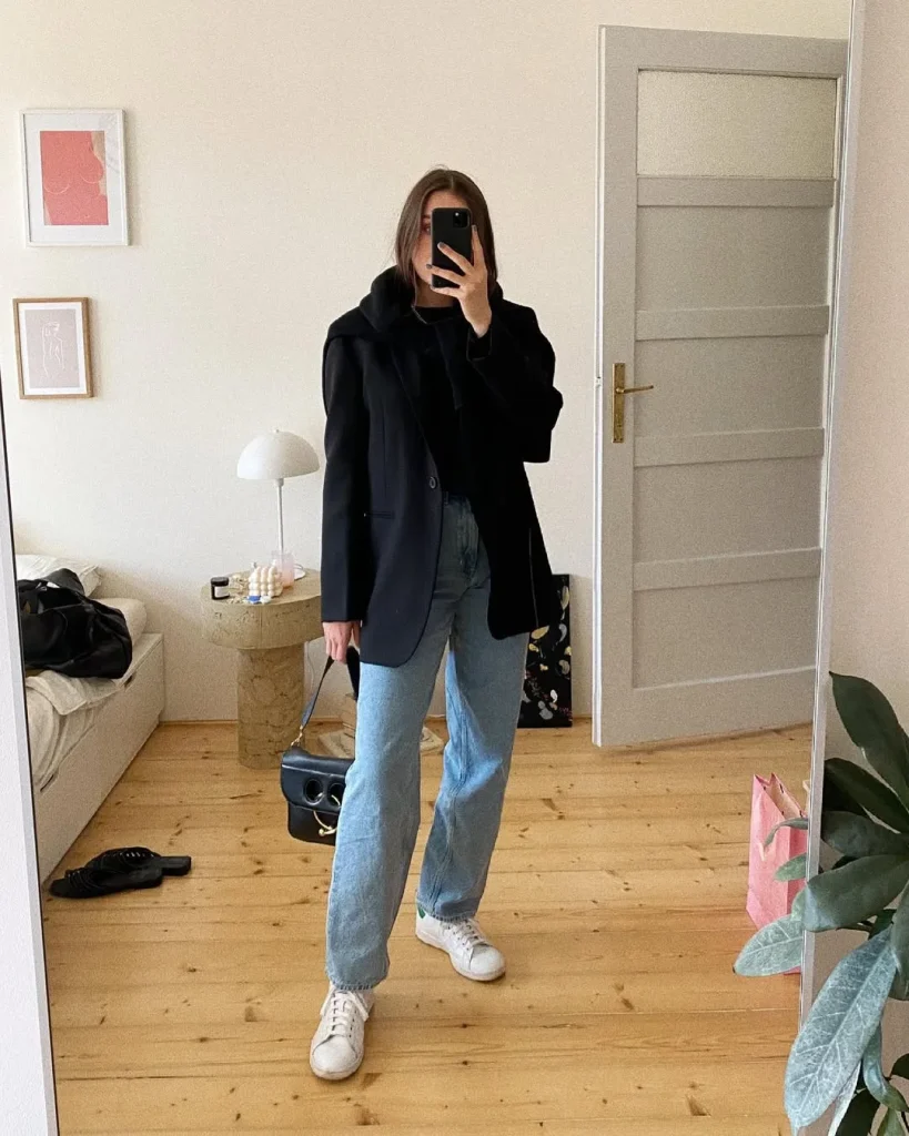 Early Summer Outfits 2026: Chic and Effortless Looks to Copy This Season