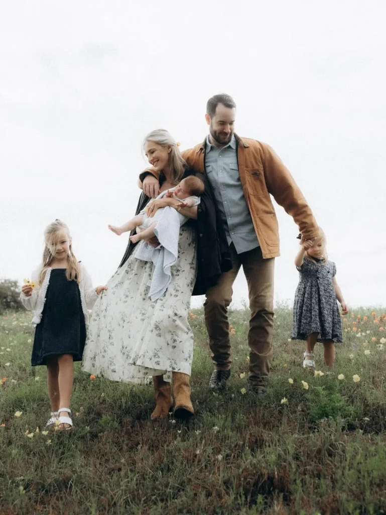 Fall Family Picture Outfits 2026: Stylish Ideas for Every Family Photo Session