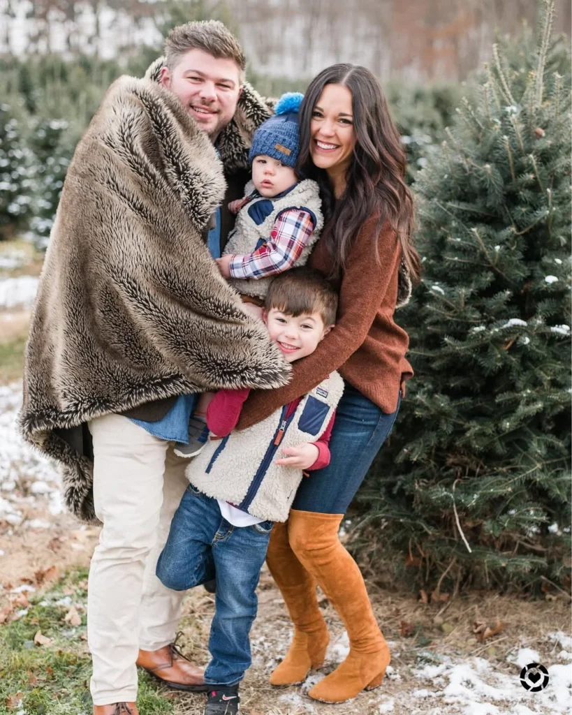 Fall Family Picture Outfits 2026: Stylish Ideas for Every Family Photo Session