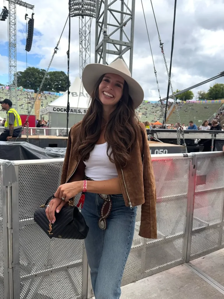 Fall Festival Outfits For Women 2026: 26 Stylish Looks for Every Concert & Autumn Event