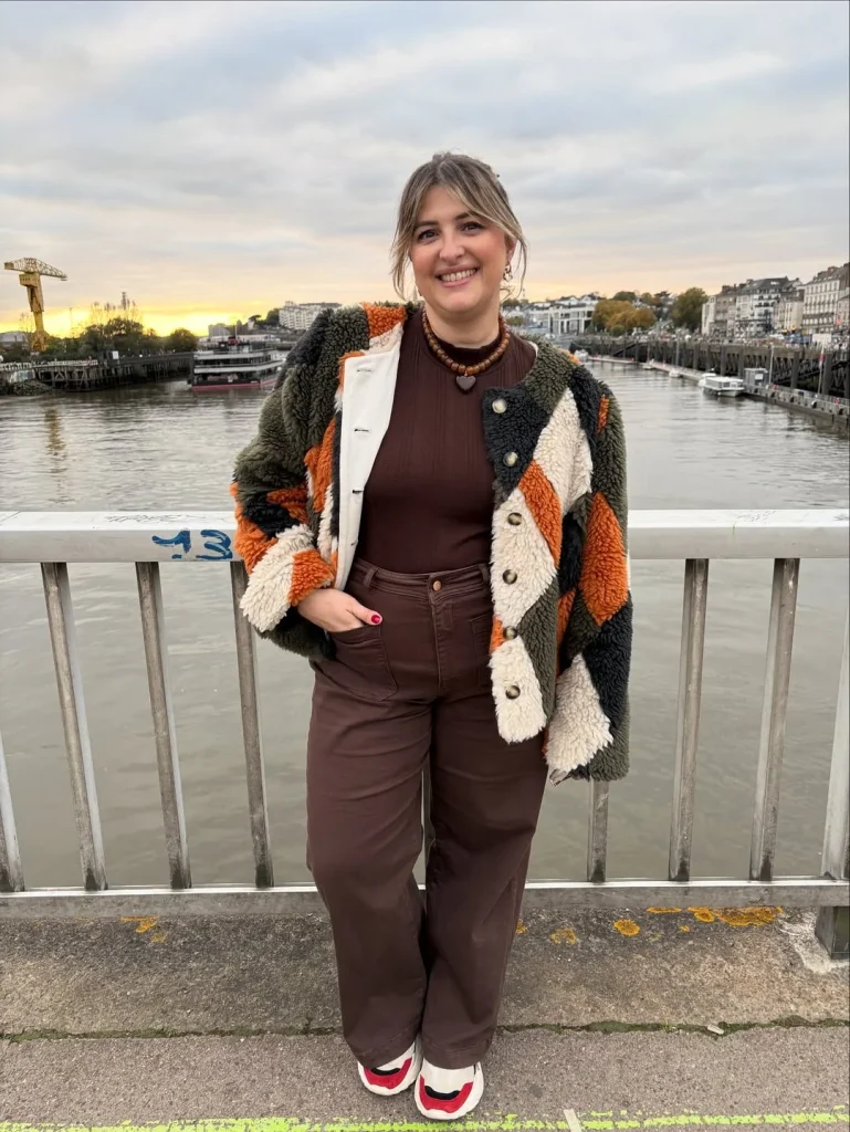 Fall Outfits For Big Busted Women 2026: Flattering and Stylish Looks for Every Occasion