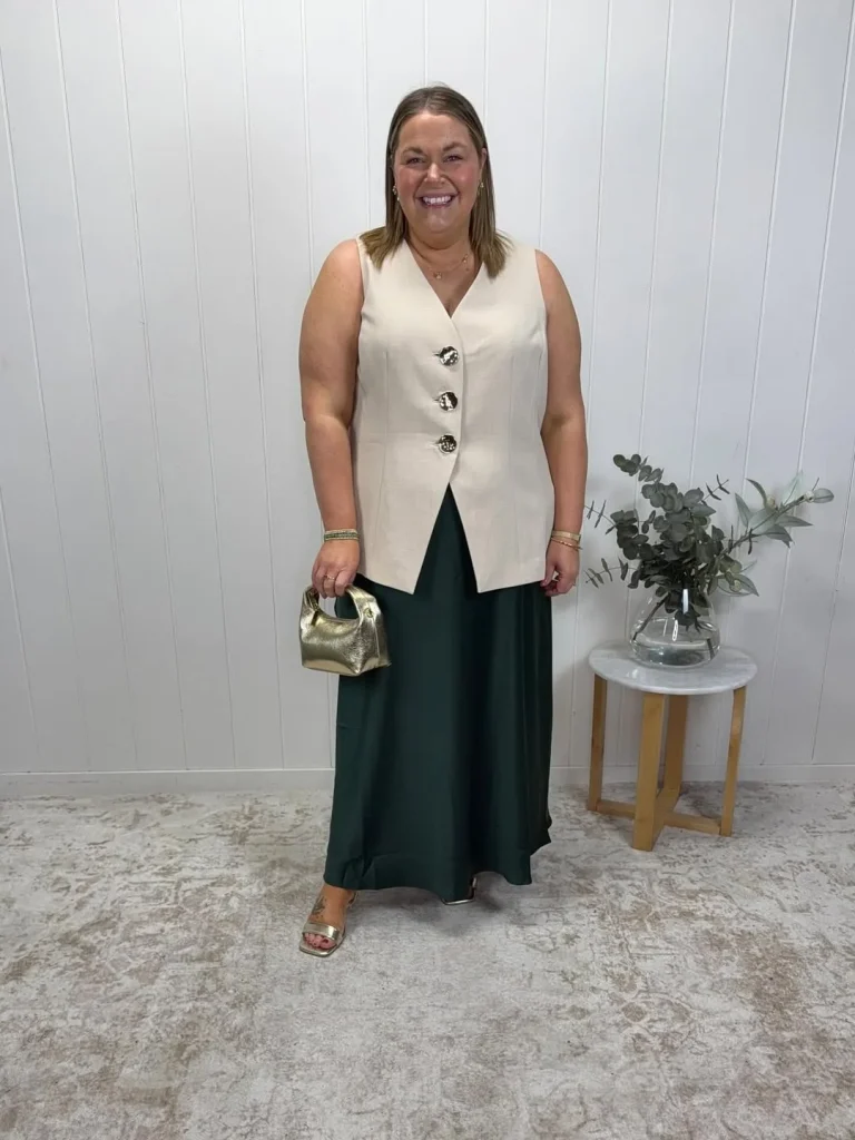 Fall Outfits For Big Busted Women 2026: Flattering and Stylish Looks for Every Occasion